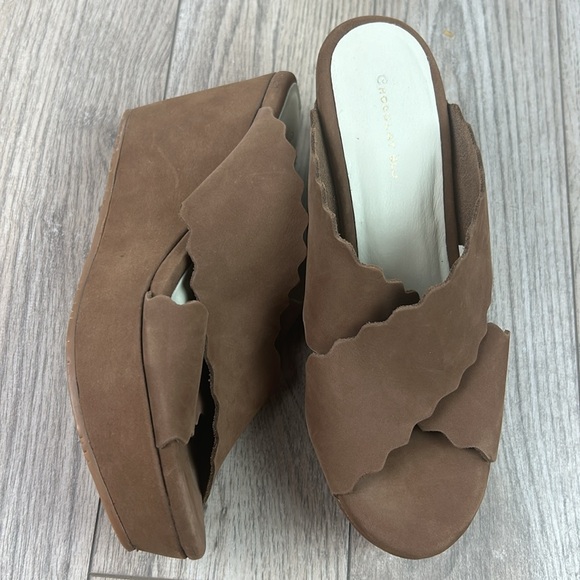 New nwot Chocolat Blu Wedges Bev Nubuck suede - Picture 4 of 10